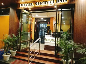 واجهة المنشأة