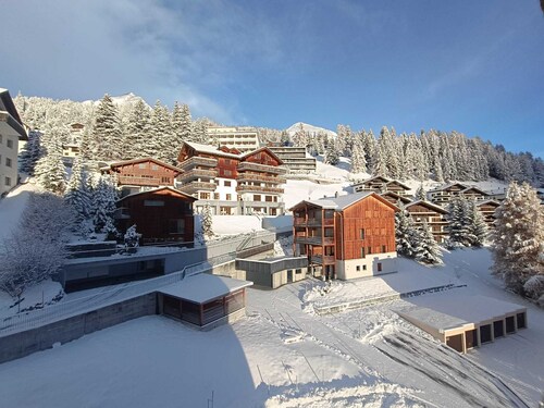 2-room Apartment with Mountain View | Balcony | 5 min to Ski Lift
