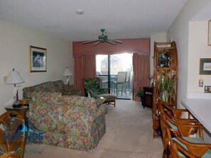 TV - 2nd Row 3 BR Condo with a Shared Pool! Islander J2 (Surfside Beach)