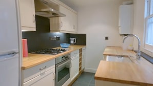 Private kitchen - Remarkable 2-bed Apartment in London (London)