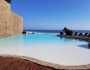 Pool - Casa Tranquila - Surfer Paradise - 2bd/2ba (Rosarito)