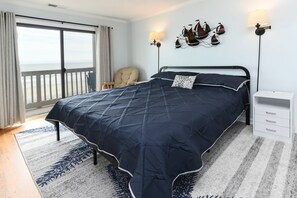 3 bedrooms, internet - Oceanfront 3BR Condo with a Shared Pool! Sea Shadow 303  (Surfside Beach)