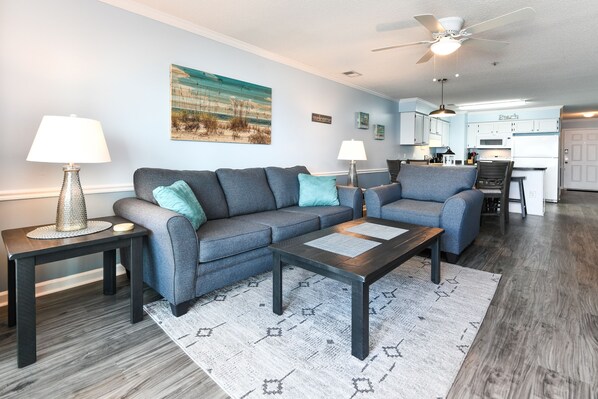 TV - Oceanfront 3 BR Condo with a Shared Pool! Sea Shadow 304 (Surfside Beach)