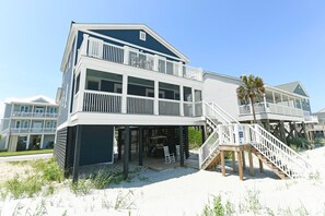 Exterior - Oceanfront 6 BR Beach House! Joy in Carolina  (Garden City)
