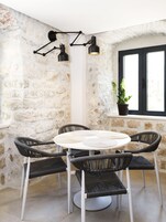 Sea view apartment | Living area | Flat-screen TV