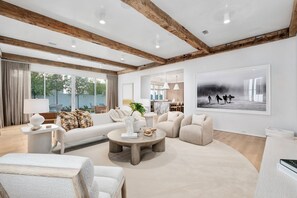 Smart TV, fireplace - Professional Interior Design + Private Pool Just Steps From Beach! (Inlet Beach)