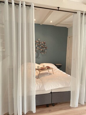 1 chambre, lit parapluie, Wi-Fi, draps fournis