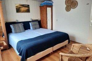 1 Schlafzimmer, Reisekinderbett, WLAN, Bettwäsche