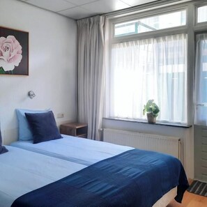 1 dormitorio, cuna de viaje, wifi y ropa de cama