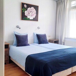 1 quarto, berço de viagem, Wi-Fi, roupa de cama