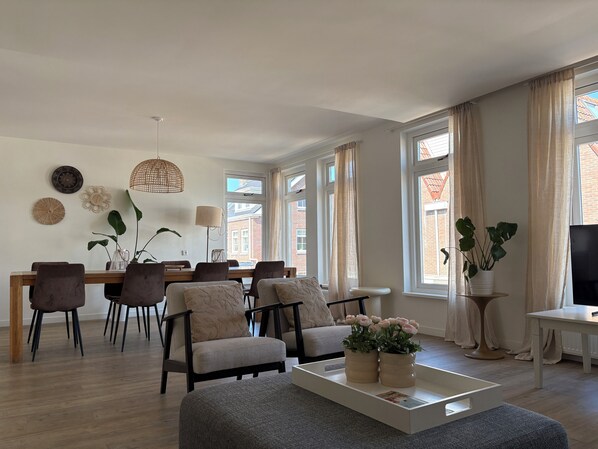 Interior - 4 bedroom accommodation in Egmond aan Zee (Egmond aan Zee)