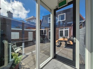Interior - 4 bedroom accommodation in Egmond aan Zee (Egmond aan Zee)