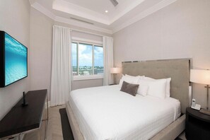 3 bedrooms, iron/ironing board, travel crib, free WiFi