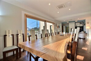 تناول الطعام