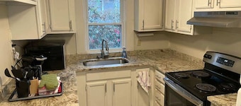 Centrally Located Hillcrest Retreat in Little Rock