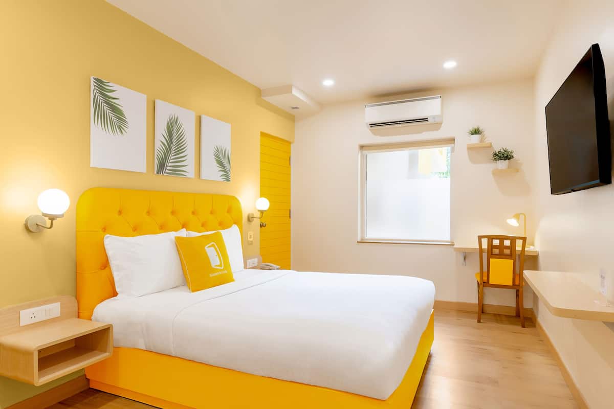 1 bedroom, in-room safe, desk, iron/ironing board