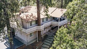 House, 4 Bedrooms | Exterior