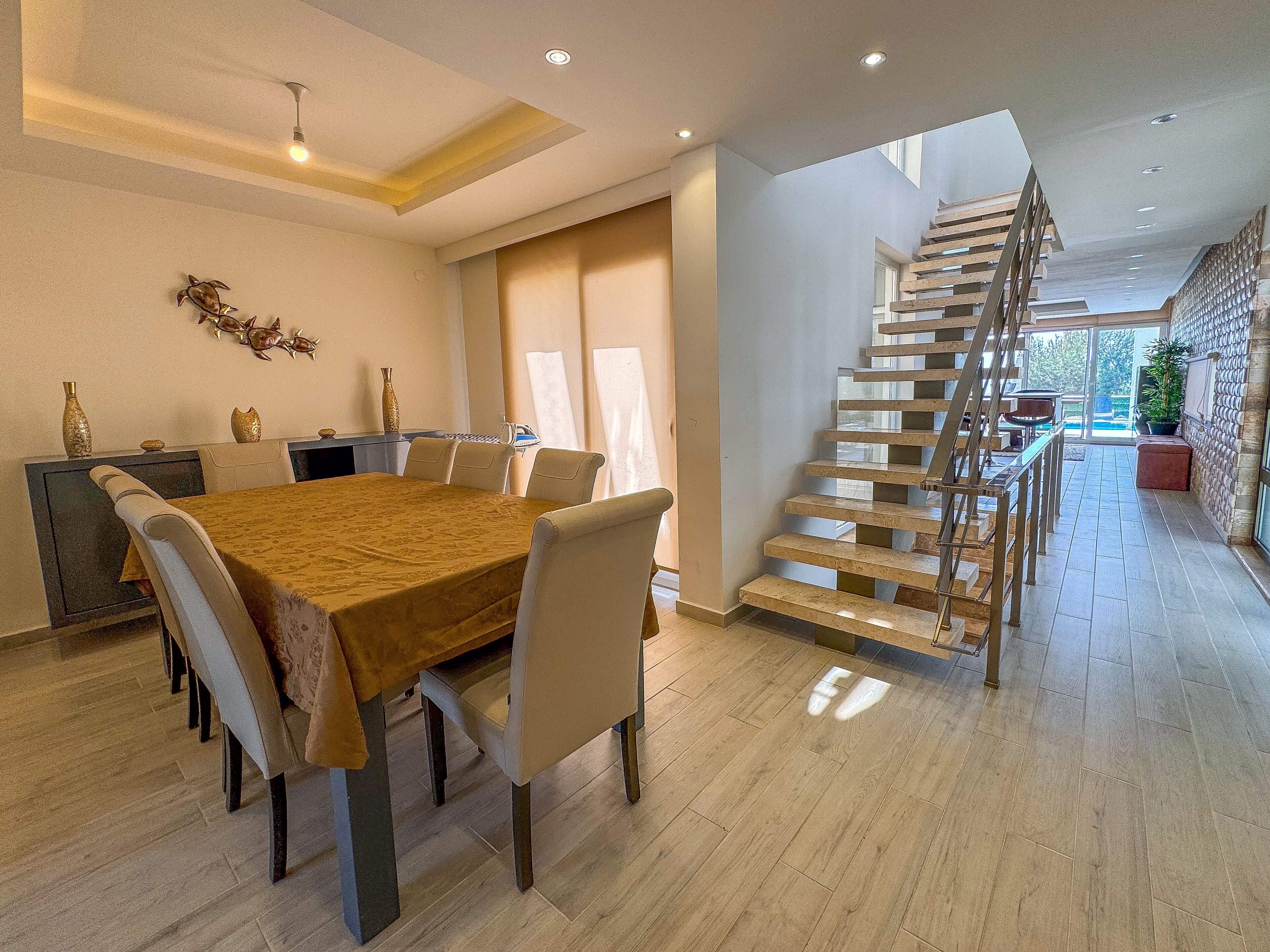 Exclusive Villa | Tempat makan keluarga