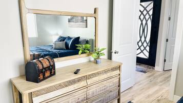 3 chambres, fer et planche à repasser, Wi-Fi gratuit, draps fournis