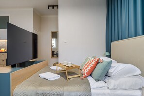 1 habitación, escritorio, tabla de planchar con plancha y wifi gratis 