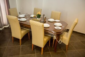 Coin salon dans le hall