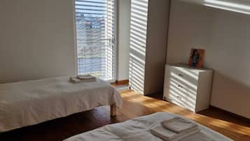 4 chambres, bureau, fer et planche Ă  repasser, Wi-Fi gratuit