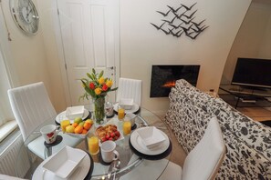 تناول الطعام