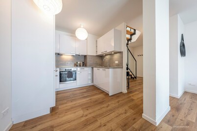 Artdesign - Box Spring - Netflix - Zwischen MA und HD - Netflix - 8 Personen