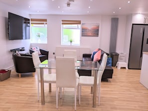 Apartment | Interior - Stylish 2-bed Apartment Near Richmond Park (Kingston Upon Thames)