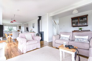 Smart TV, fireplace, DVD player - Trebarfoote, sea and river views across to Fowey (Polruan)