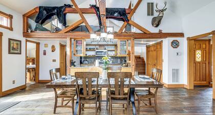 Beautiful Wasilla Home Rental w/ Deck & Gas Grill!