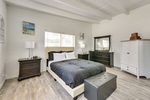 Apartment (2 Bedrooms) | Interior - Cozy Fort Walton Beach Escape w/ Private Patio! (Fort Walton Beach)