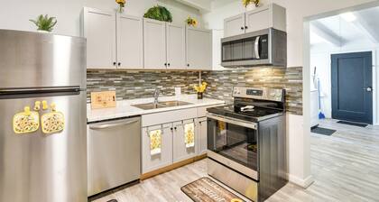 Cozy Fort Walton Beach Escape w/ Private Patio!