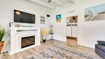 Apartment (2 Bedrooms) | Bahagian dalam