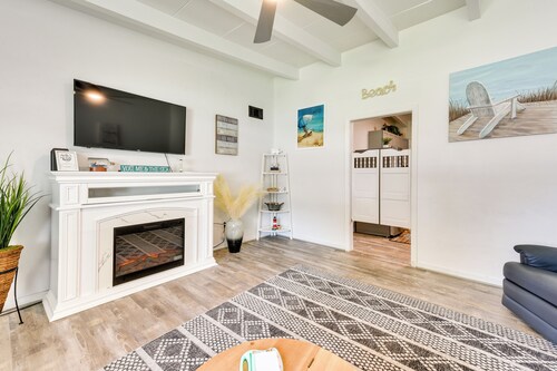 Cozy Fort Walton Beach Escape w/ Private Patio!
