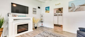 Cozy Fort Walton Beach Escape w/ Private Patio!