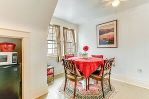 Cottage (1 Bedroom) | Interior - Cozy Niagara Falls Cottage w/ Gas Grill + Patio! (Niagara Falls)