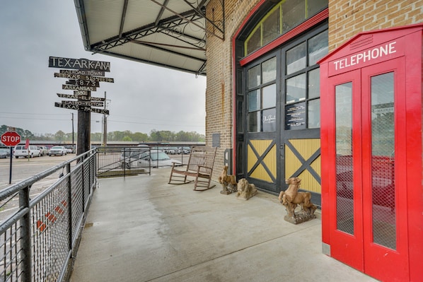 Apartment (0 Bedroom) | Interior - Pet-friendly Texarkana Studio in The Historic 1894 (Texarkana)