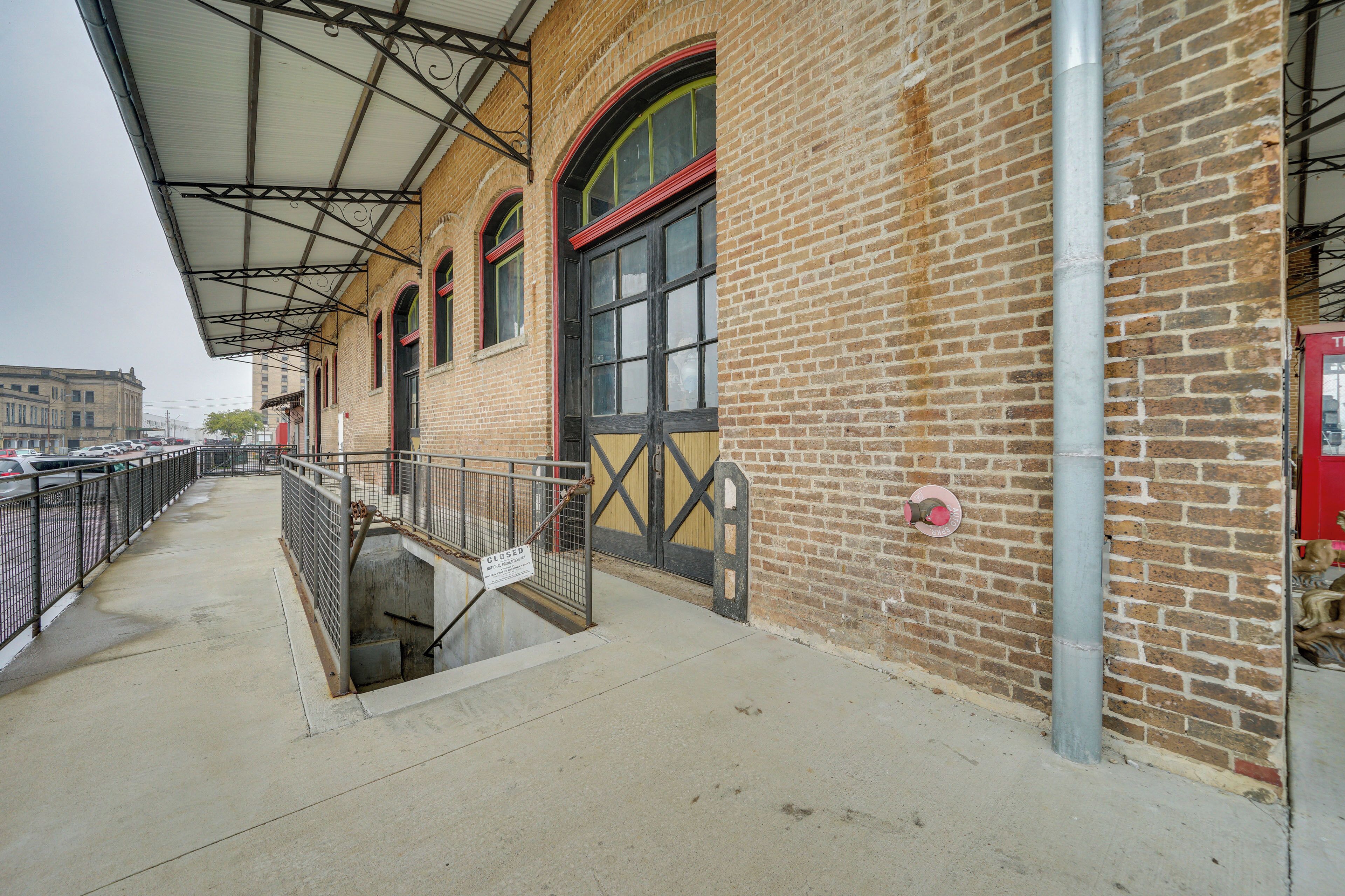 Apartment (0 Bedroom) | Interior