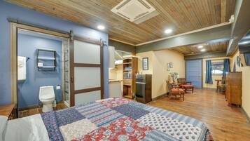 Apartment (0 Bedroom) | Interior