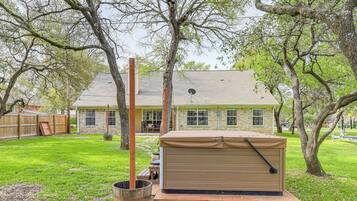 ํ
๋ผ์ค/ํํฐ์ค