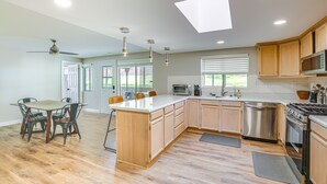 House (4 Bedrooms) | Interior - Spacious El Cajon Home - Day Trip to San Diego! (El Cajon)