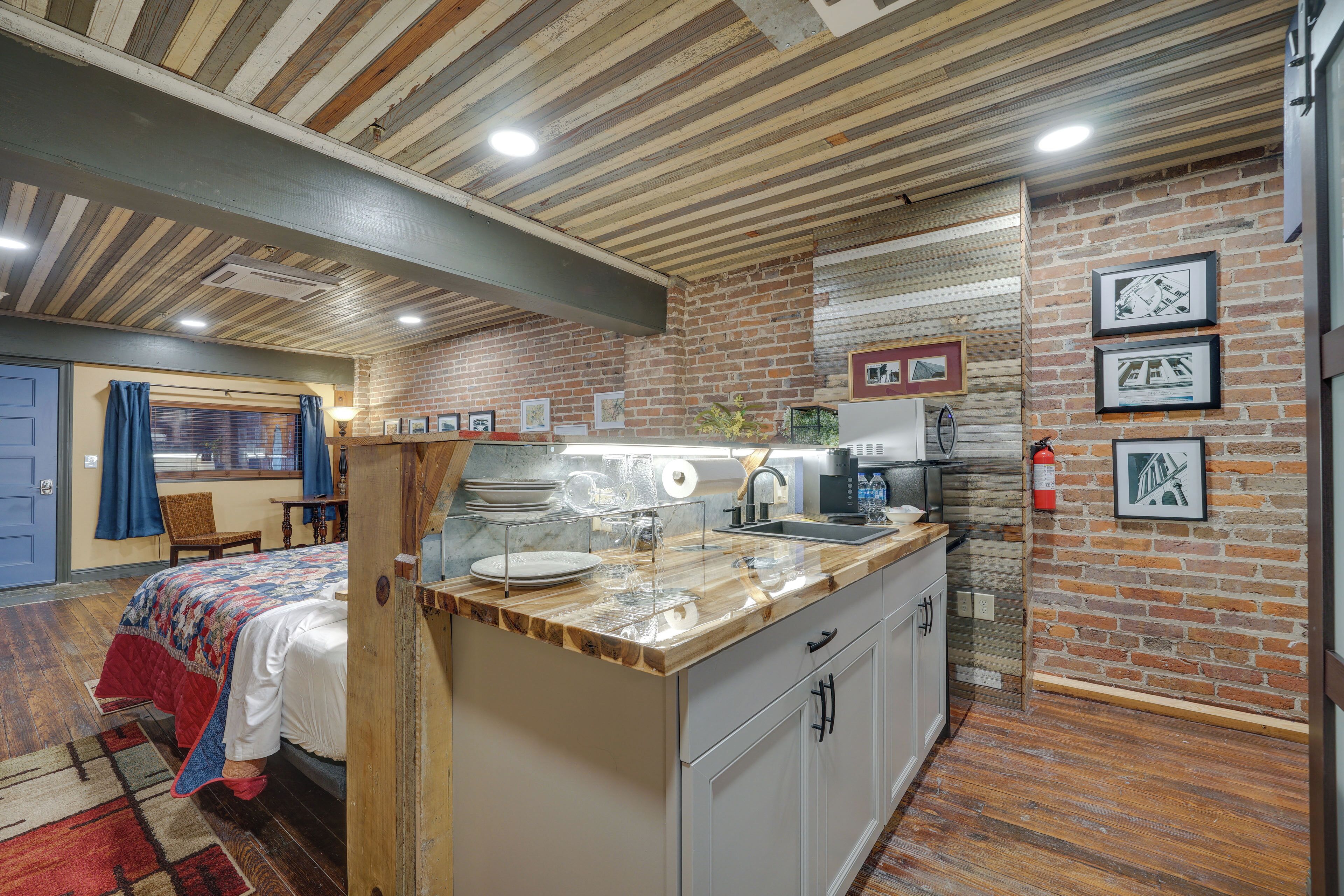 Apartment (0 Bedroom) | Interior