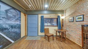 Apartment (0 Bedroom) | Interior