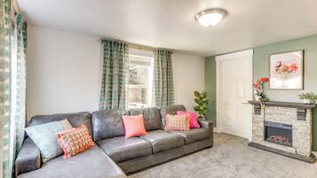 House (1 Bedroom) | Interior