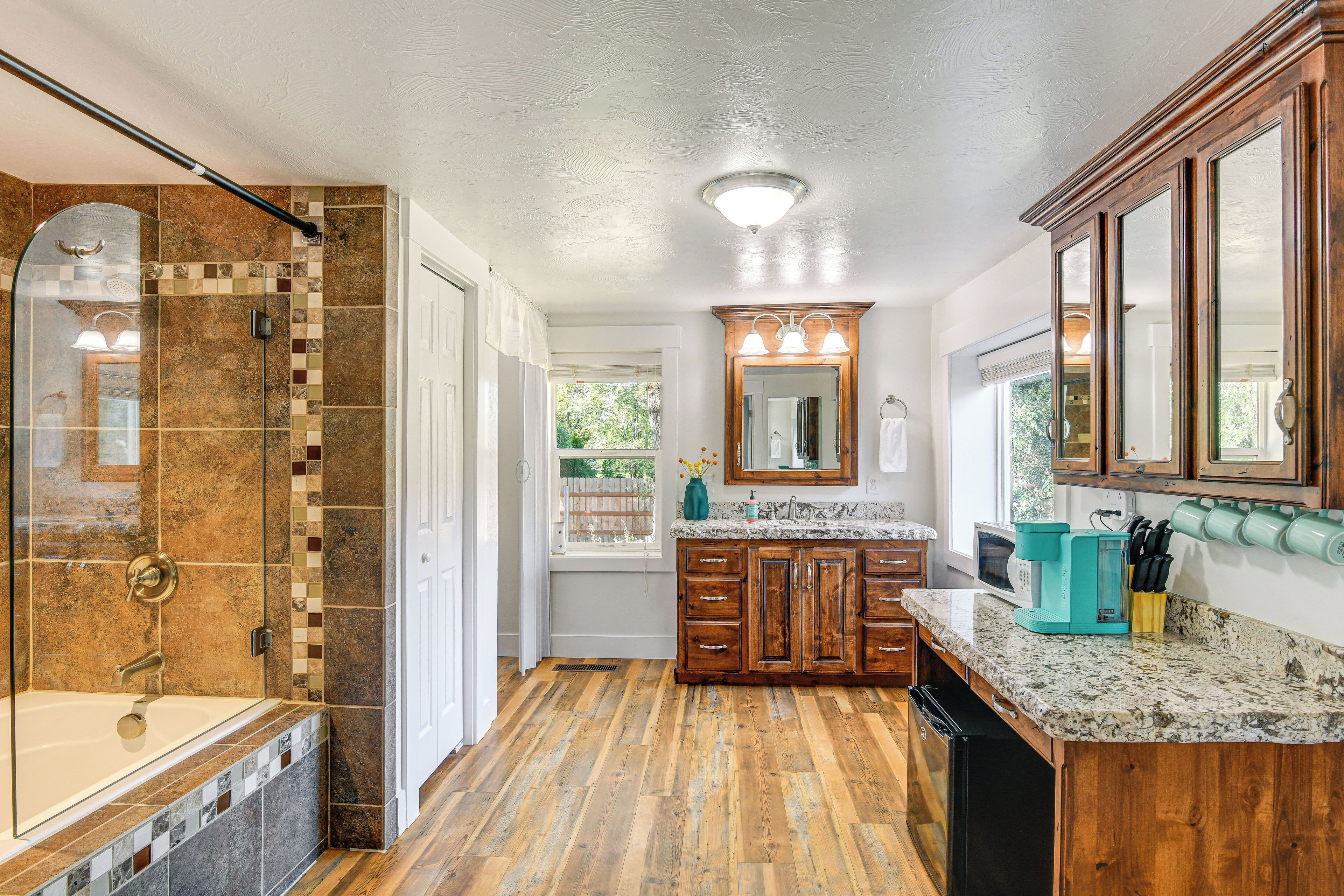 المنشأة من الداخل