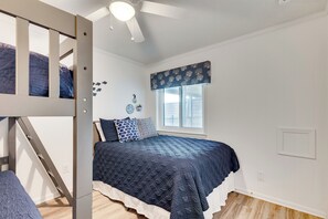 Apartment (2 Bedrooms) | Interior - Atlantic Beach Condo w/ Balcony & Beach Access! (Atlantic Beach)