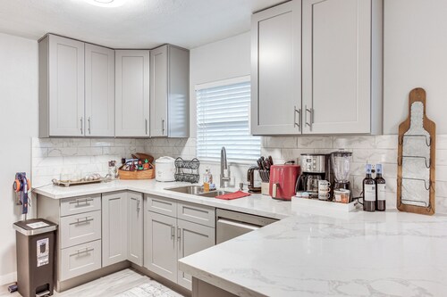 Charming Auburn Home: 15 Mi to Downtown Tacoma!