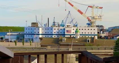 Top floor loft apartment in downtown Bath