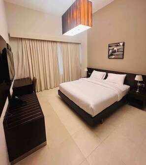 1 bedroom, WiFi, bed sheets - One Bedroom Apartment Dubai Airport (Dubai)